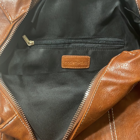 Brown backpack - Picture 2 of 3